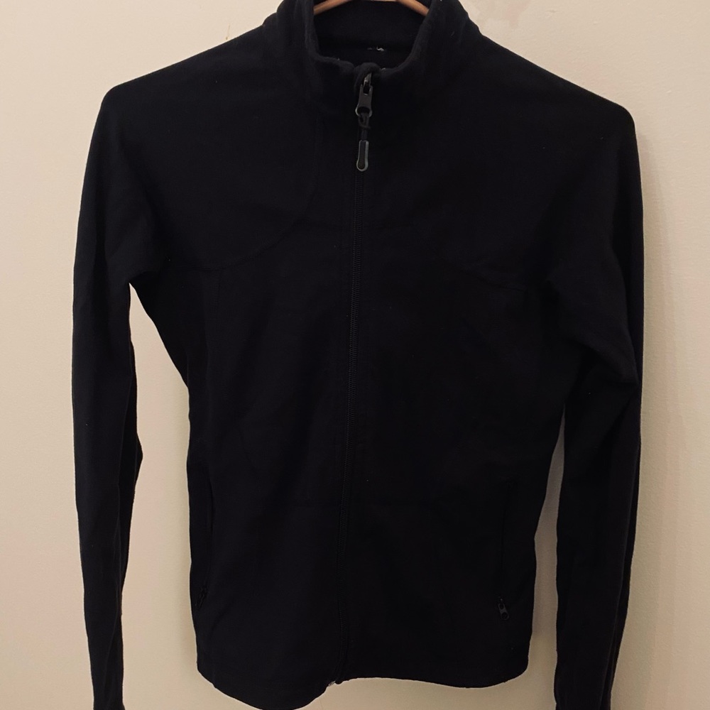 Lululemon black zip up jacket